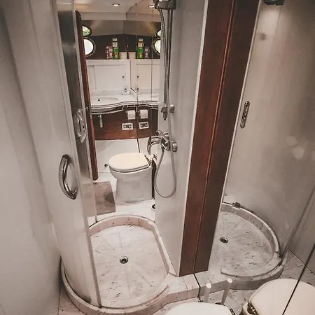 Motor Yacht Boatel Barcelona