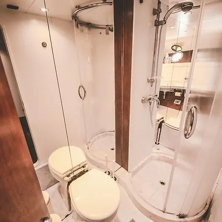 Motor Yacht Boatel * Barcelona